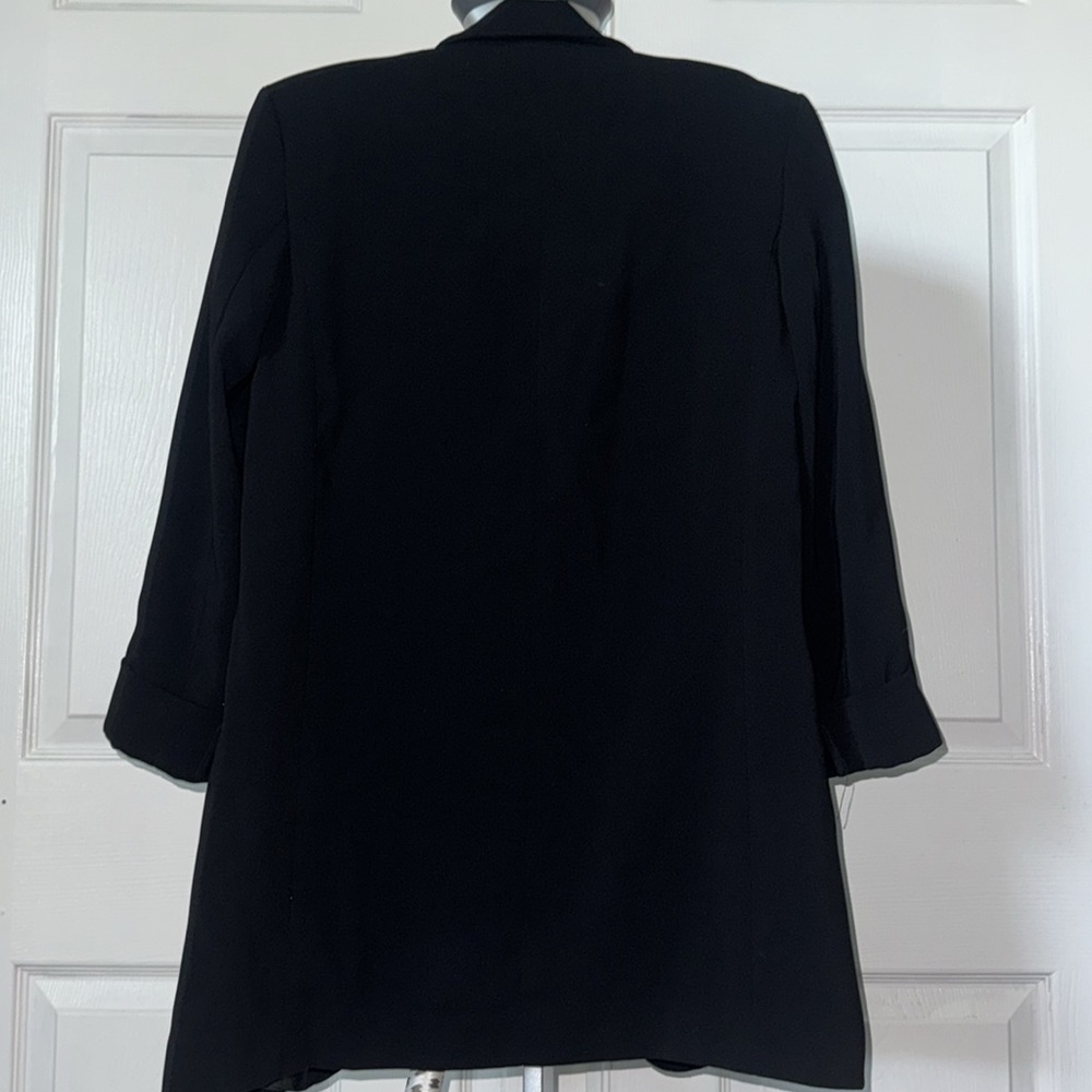 Blazer - Picture 5 of 5